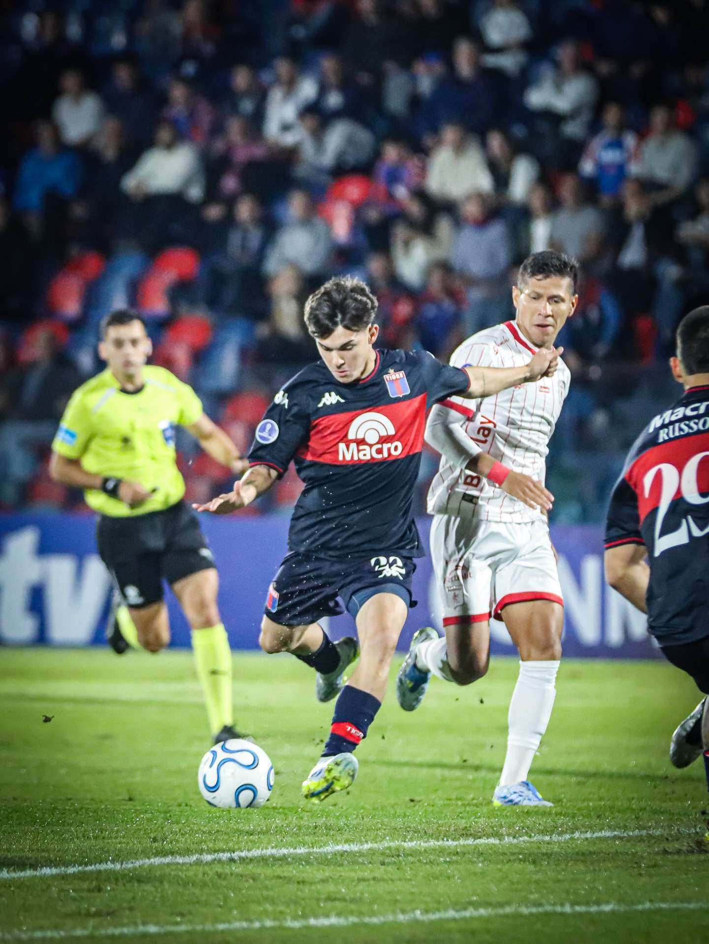 Tigre volvió a sonreír en Victoria: Ganó ante América de Cali y  sigue con vida en la Sudamericana