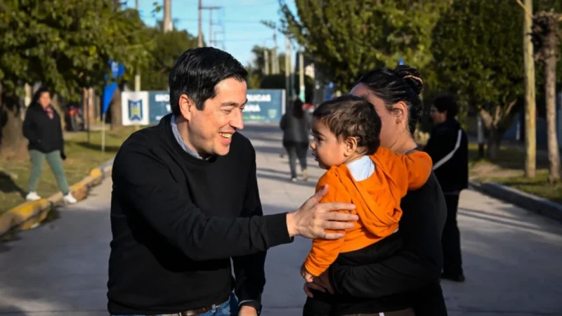 Nardini inauguró nuevas cuadras de pavimento en el Barrio Iparraguirre