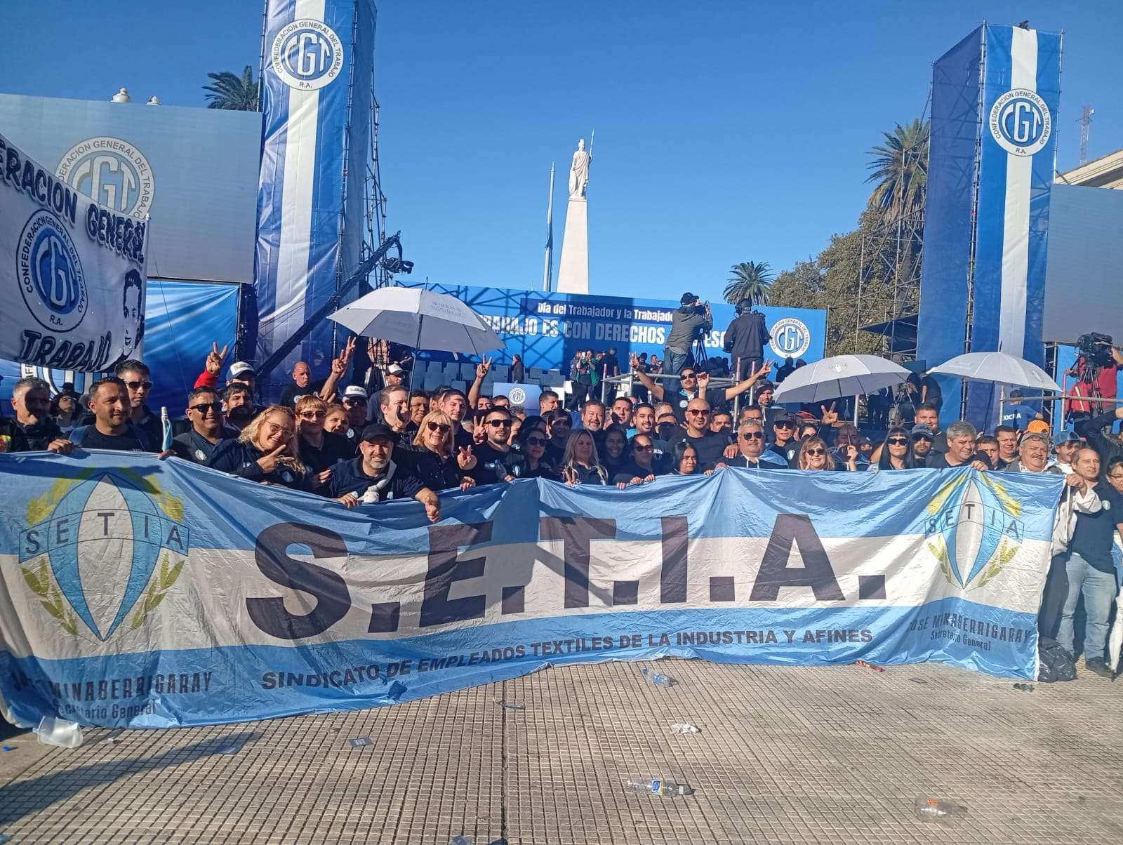 Día del Trabajador: fuerte presencia del SETIA en la movilización de la CGT y críticas al rumbo laboral