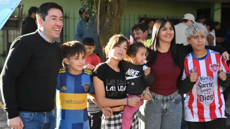 Nardini inauguró la primera etapa de pavimentación en el Barrio Primaveral