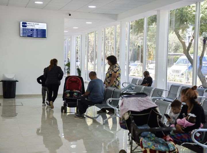El sistema sanitario municipal de Escobar resiste al desfinanciamiento del gobierno nacional mientras cada día atiende a más gente