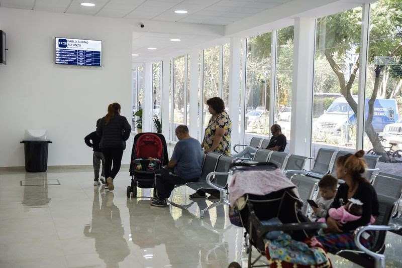 El sistema sanitario municipal de Escobar resiste al desfinanciamiento del gobierno nacional mientras cada día atiende a más gente
