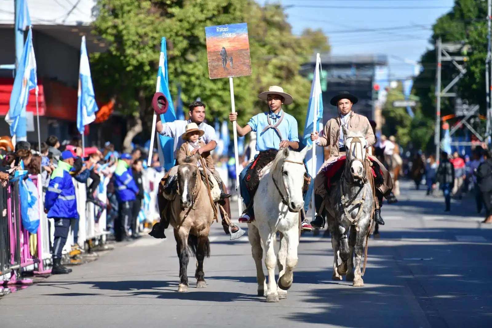 25 de Mayo: por primera vez el desfile se realizará en el Predio Floral