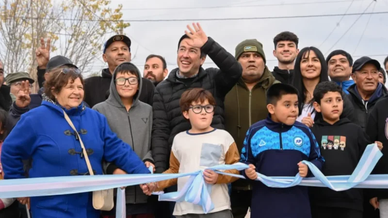 Nardini inauguró cinco nuevas cuadras en el barrio Rodríguez