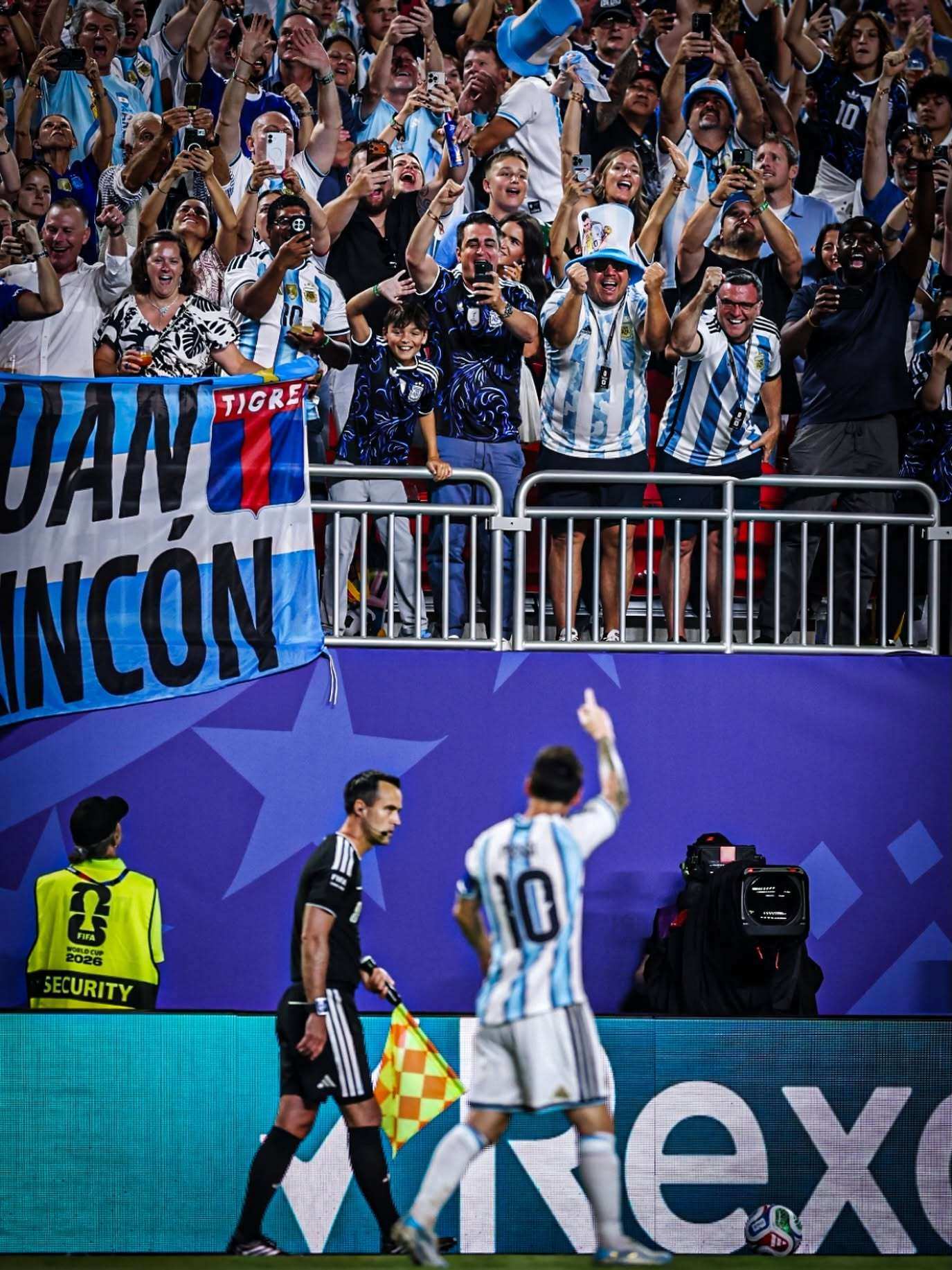 Argentina arrasó en su estreno: Messi firmó un hat-trick histórico y lideró un debut de otro planeta