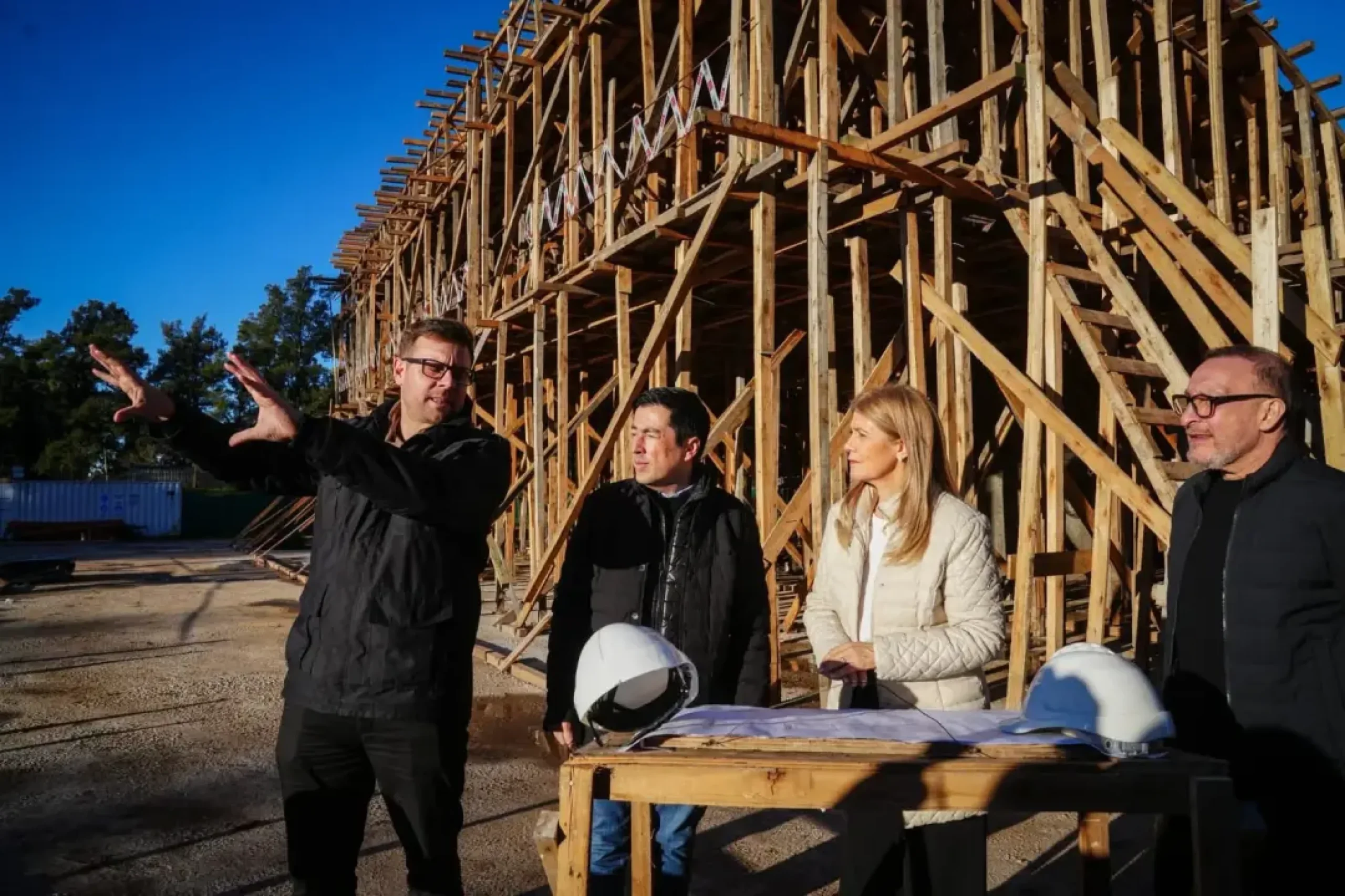 Nardini recibió a Magario y visitaron las obras del futuro Distrito Malvinas