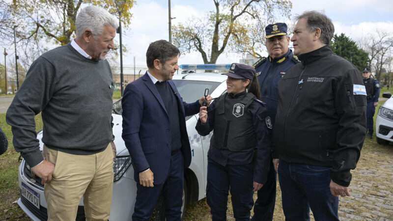 Pergamino: Kicillof entregó patrulleros, sumó efectivos y cuestionó el recorte nacional en seguridad