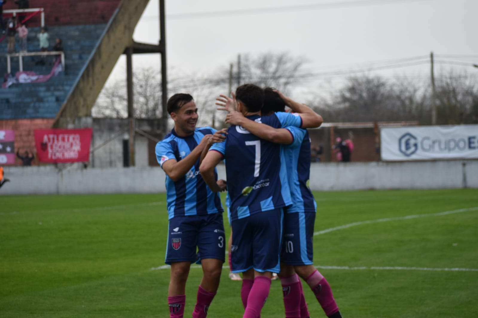 Segunda victoria al hilo de Atlético Escobar: venció a 9 de Julio de Rafaela y se aleja del fondo de la tabla