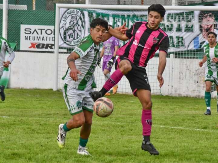 Un paso atrás: Atlético Escobar perdió 2 a 0 en su visita a Chivilcoy