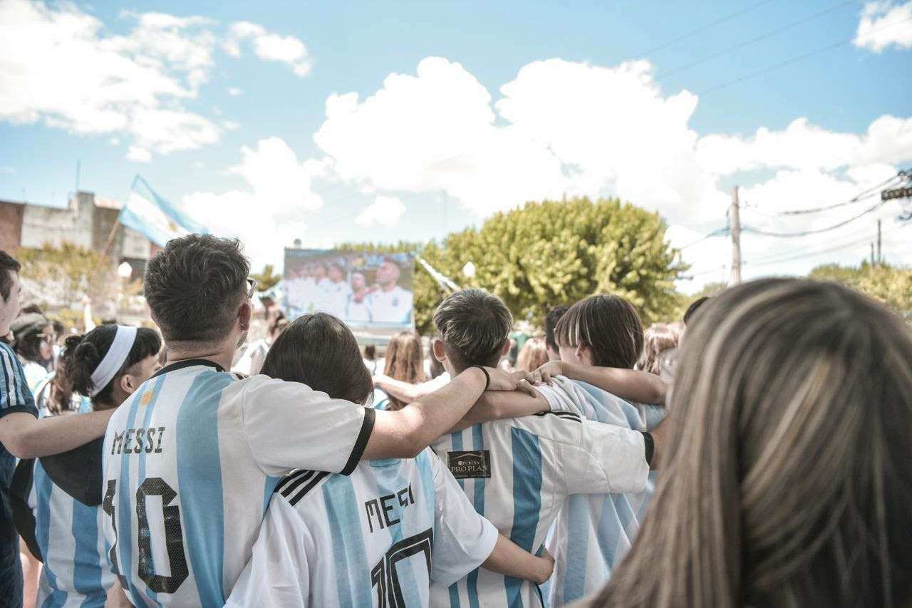 Escobar Alienta suma comercios y promociones para vivir el Mundial