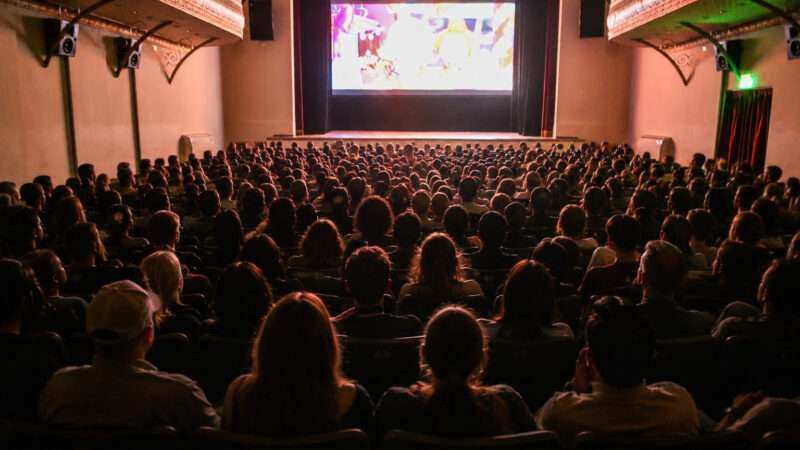 Más de 2.300 personas ya disfrutaron de Toy Story 5 en el Teatro Seminari Cine Italia