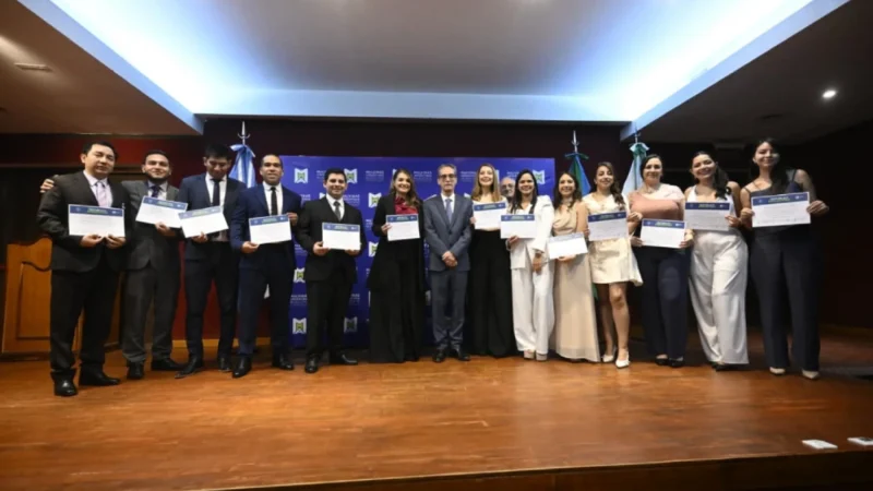Malvinas Argentinas celebró la graduación de más de 70 nuevos médicos especialistas