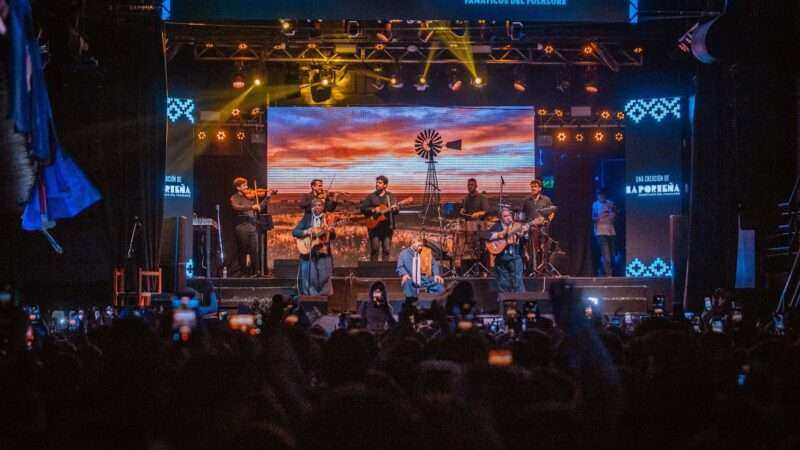 Más de 7.000 personas vibraron en Sapucay: Los Manseros Santiagueños, Nahuel Pennisi y Natalia Pastorutti brillaron en cuatro noches inolvidables