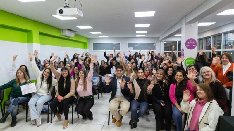 Más de 80 docentes de Vicente López finalizaron una capacitación en educación STEM