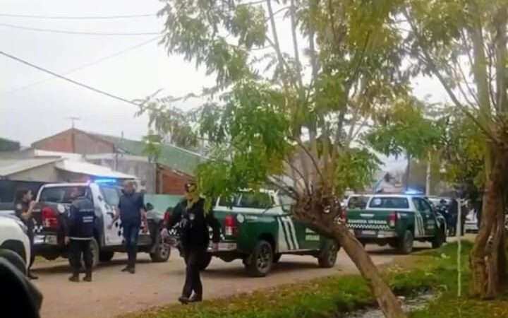 Garín: Tras una Peligrosa Fuga, un hombre fue aprehendido luego de intentar embestir Móviles en un Operativo Cerrojo