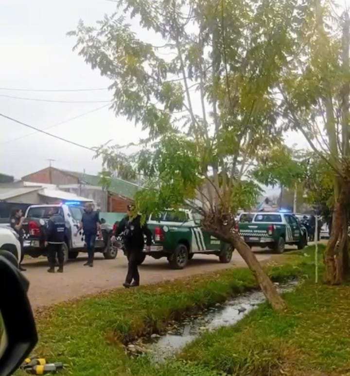 Garín: Tras una Peligrosa Fuga, un hombre fue aprehendido luego de intentar embestir Móviles en un Operativo Cerrojo