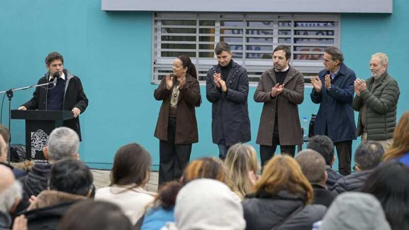 Kicillof inauguró un nuevo centro de salud en Castelar y refuerza la atención primaria en Morón