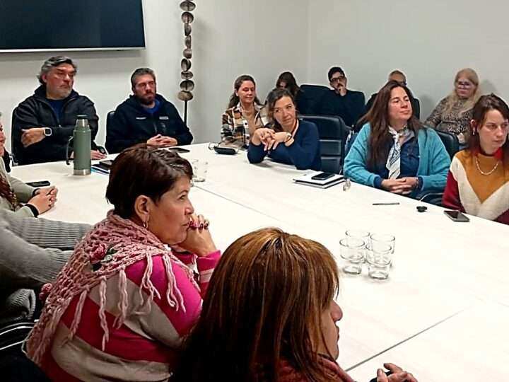 Escobar: concejales de Fuerza Patria y SUTEBA impulsan una resolución en defensa del IPS
