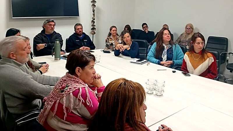 Escobar: concejales de Fuerza Patria y SUTEBA impulsan una resolución en defensa del IPS