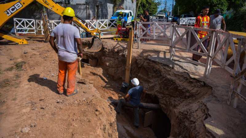 Belén de Escobar: el agua corriente llega al barrio San Luis gracias a un convenio entre el Municipio y tres barrios cerrados