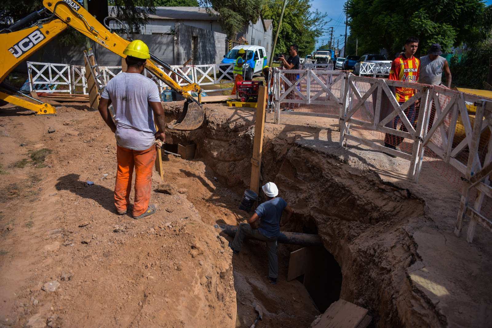 Belén de Escobar: el agua corriente llega al barrio San Luis gracias a un convenio entre el Municipio y tres barrios cerrados