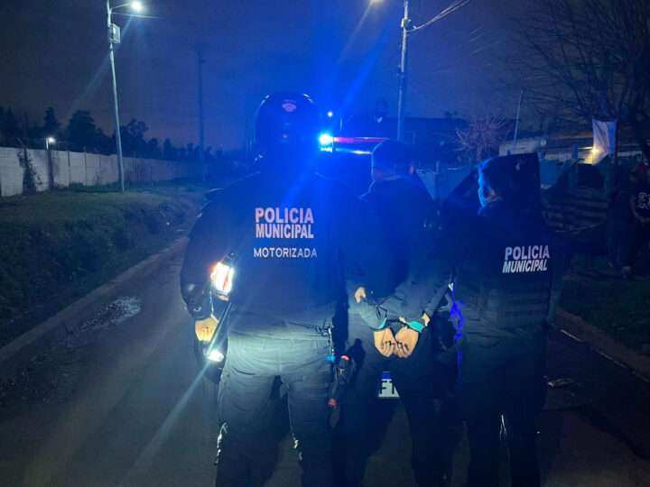 La Policía Municipal Motorizada detuvo a un prófugo con pedidos de captura por homicidio y robo agravado