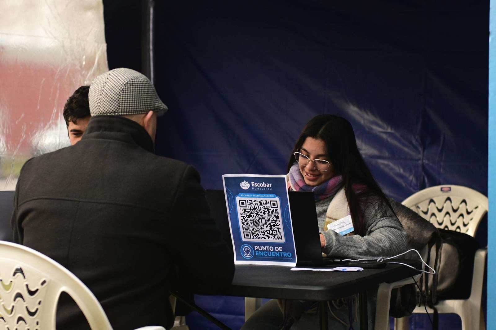 Punto de Encuentro llega al barrio La Chechela con trámites y servicios municipales
