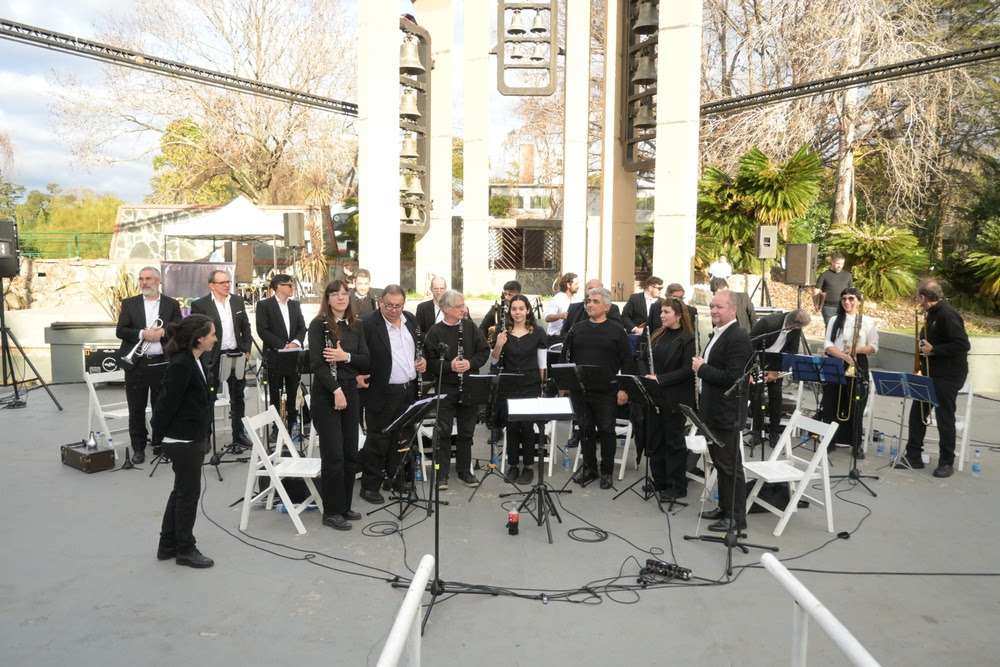 La Banda Sinfónica Municipal de Escobar celebró sus 30 años con un emotivo concierto en Escopark
