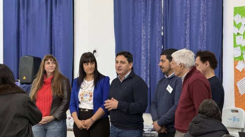 Vicente López: vecinos con discapacidad recibieron Pases Libres Multimodales para viajar gratis
