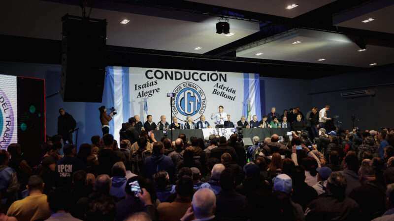 Kicillof reforzó en Chaco la agenda de trabajo, producción y federalismo