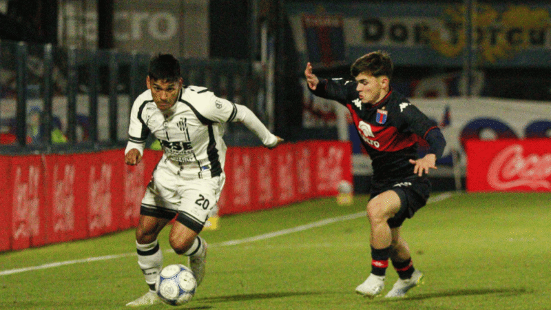 Tigre pegó de entrada, aguantó en el final y se metió tercero en la Zona B
