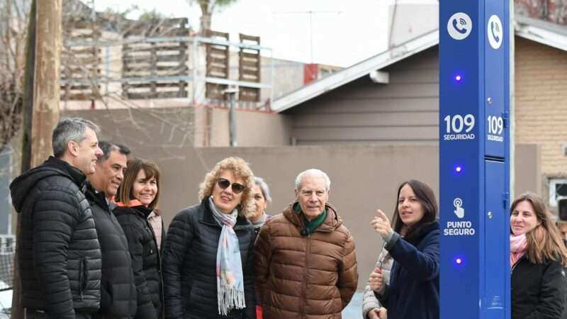 Vicente López ya instaló 204 Puntos Seguros para combatir el delito y asistir a los vecinos en casos de emergencias