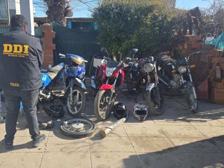 Las cámaras del Centro de Monitoreo siguieron el rastro de una moto robada: tres detenidos y cinco rodados incautados
