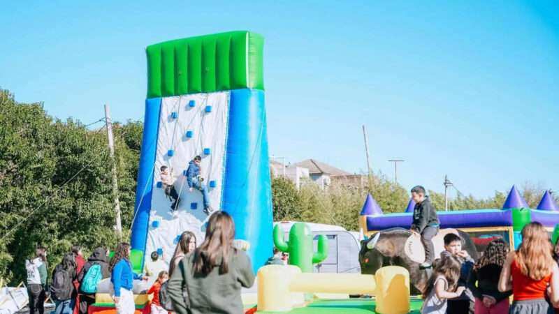 Finde en Escobar: los festejos por el Día de las Infancias, la Feria Wayra y la obra “Viudas e Hijas”