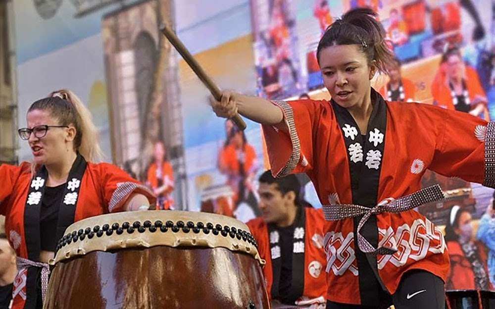 Finde en Escobar: Nicolás Pauls en concierto, la comedia “Pareja Imperfecta” y la Feria Japonesa Bazaa
