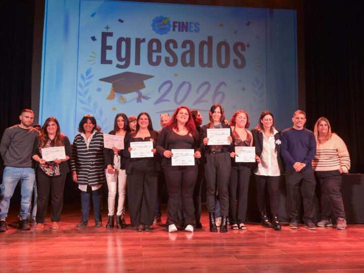 Plan FinEs: 85 estudiantes cumplieron el sueño de terminar el secundario en Escobar