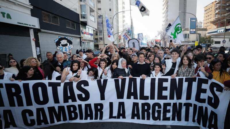 Kicillof participó en La Plata de la marcha por el 50° aniversario de La Noche de los Lápices