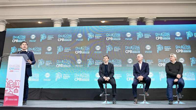 Kicillof cuestionó el rumbo económico nacional: “Buscan construir un país dependiente y precarizado”