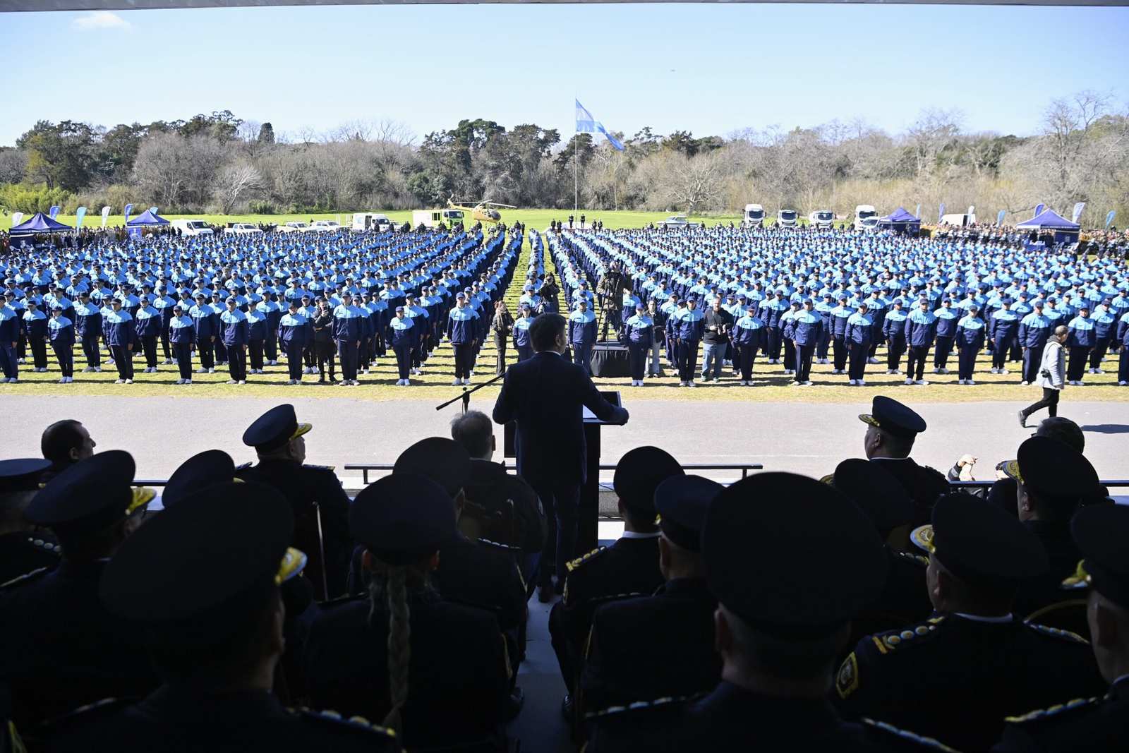 Más de 2.000 cadetes de la Policía Bonaerense juraron fidelidad a la bandera