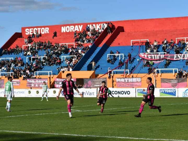 Atlético Escobar derrotó a Defensores de Vilelas y se acerca al objetivo de clasificar a los playoffs por el segundo ascenso