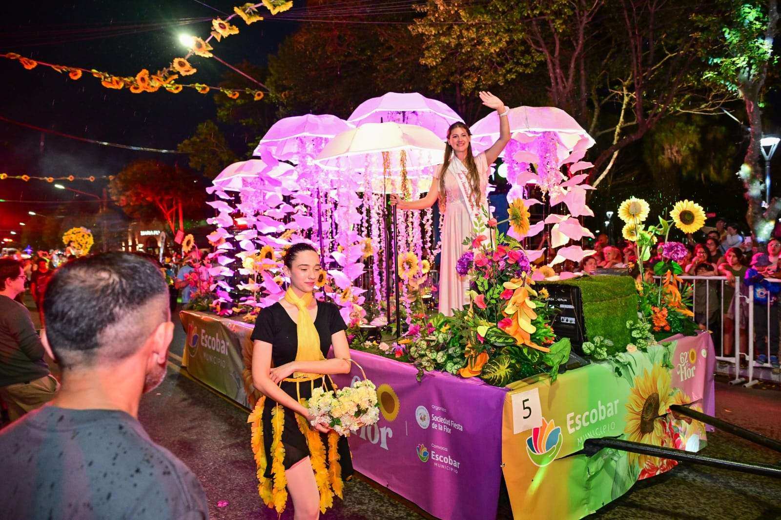 Fito Páez, el desfile de carrozas y excelente gastronomía: todo lo que tenés que saber sobre la 63° Fiesta de la Flor de Escobar