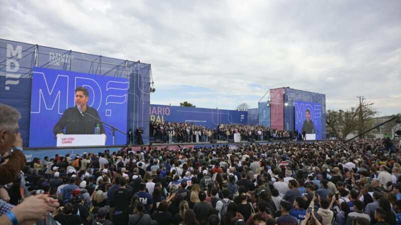 Kicillof llamó a construir una alternativa nacional: “Las nuevas canciones se componen de abajo hacia arriba”