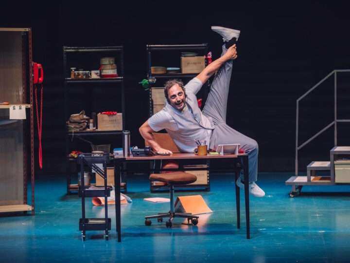 Finde en Escobar: una obra con Mauricio Dayub, el unipersonal “Agotados” y la feria Alma Bohemia