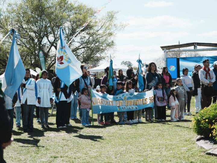 Loma Verde festejó sus 9 años con tradición, música y un nuevo campeonato de asado