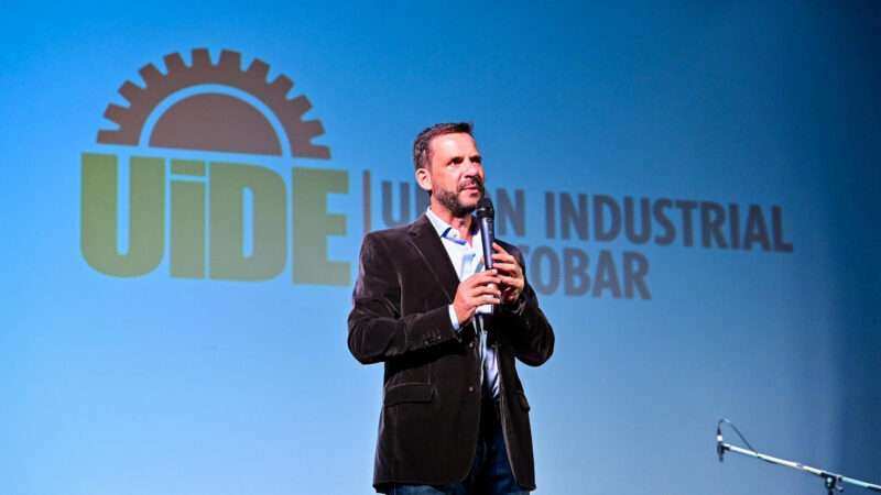 Más de 150 industriales de Escobar participaron de una jornada de debate sobre el presente y futuro del sector