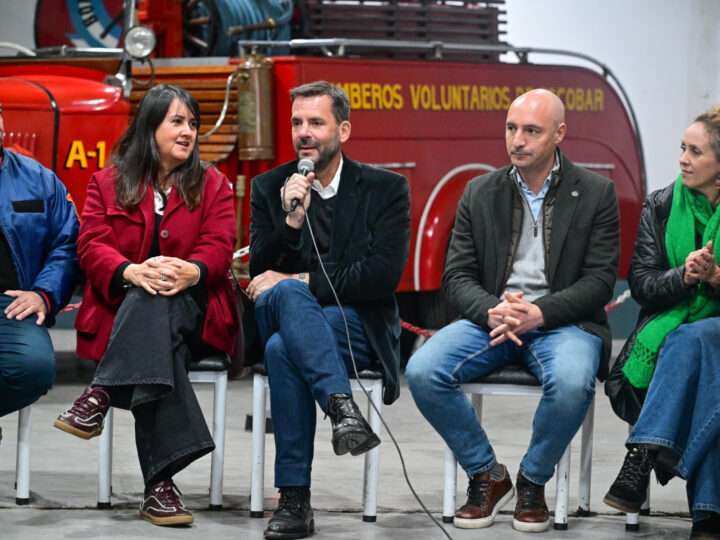 Sujarchuk entregó $53 millones a entidades de bien público y anunció más fondos