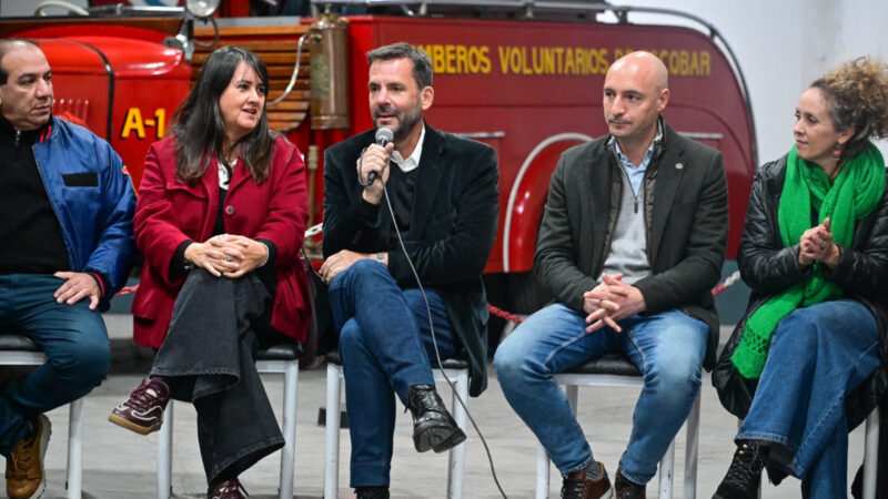Sujarchuk entregó $53 millones a entidades de bien público y anunció más fondos