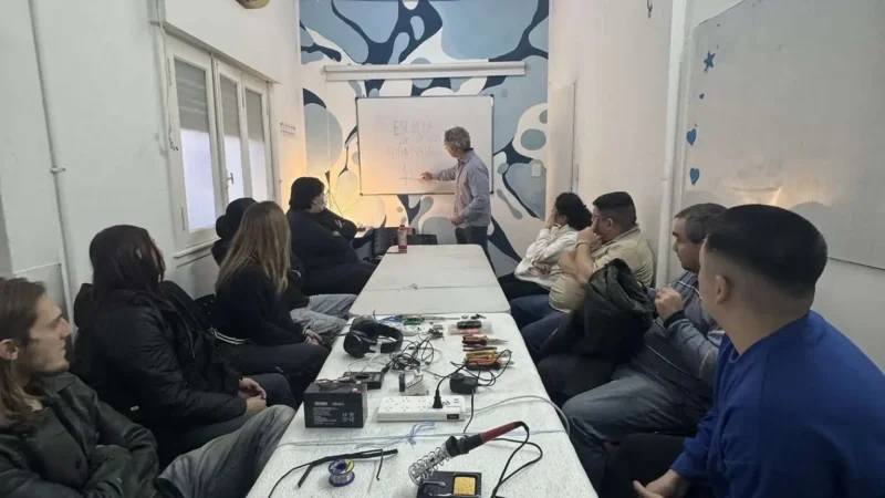 Vicente López: la Escuela de Oficios Sofía Vannelli entrega sus primeros certificados
