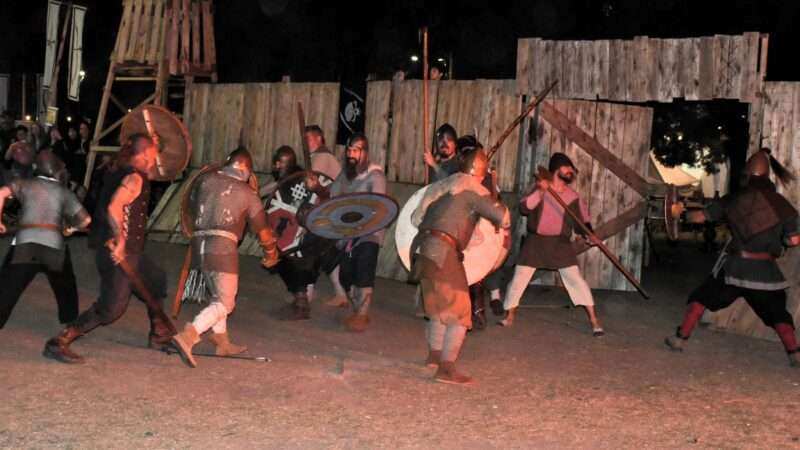 🛡️⚔️ ¡MedievalCon vuelve a Escobar con un especial de Halloween y entrada libre y gratuita! 🎃👻