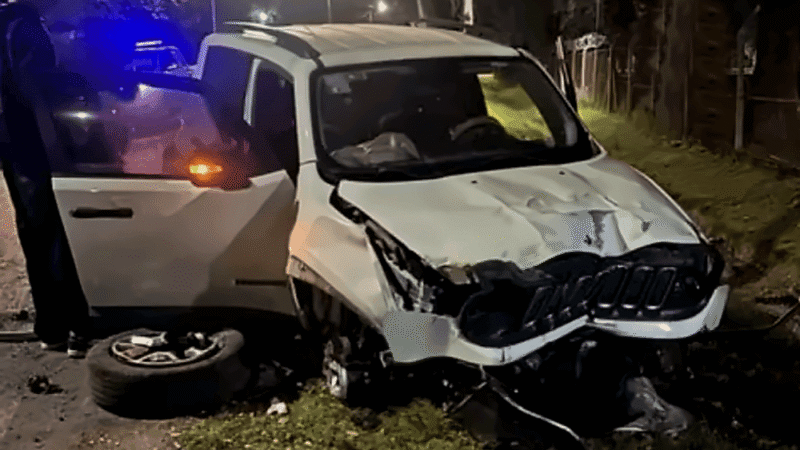 Escobar: inhabilitaron al joven que se filmó a 140 km/h y chocó contra un poste en Loma Verde